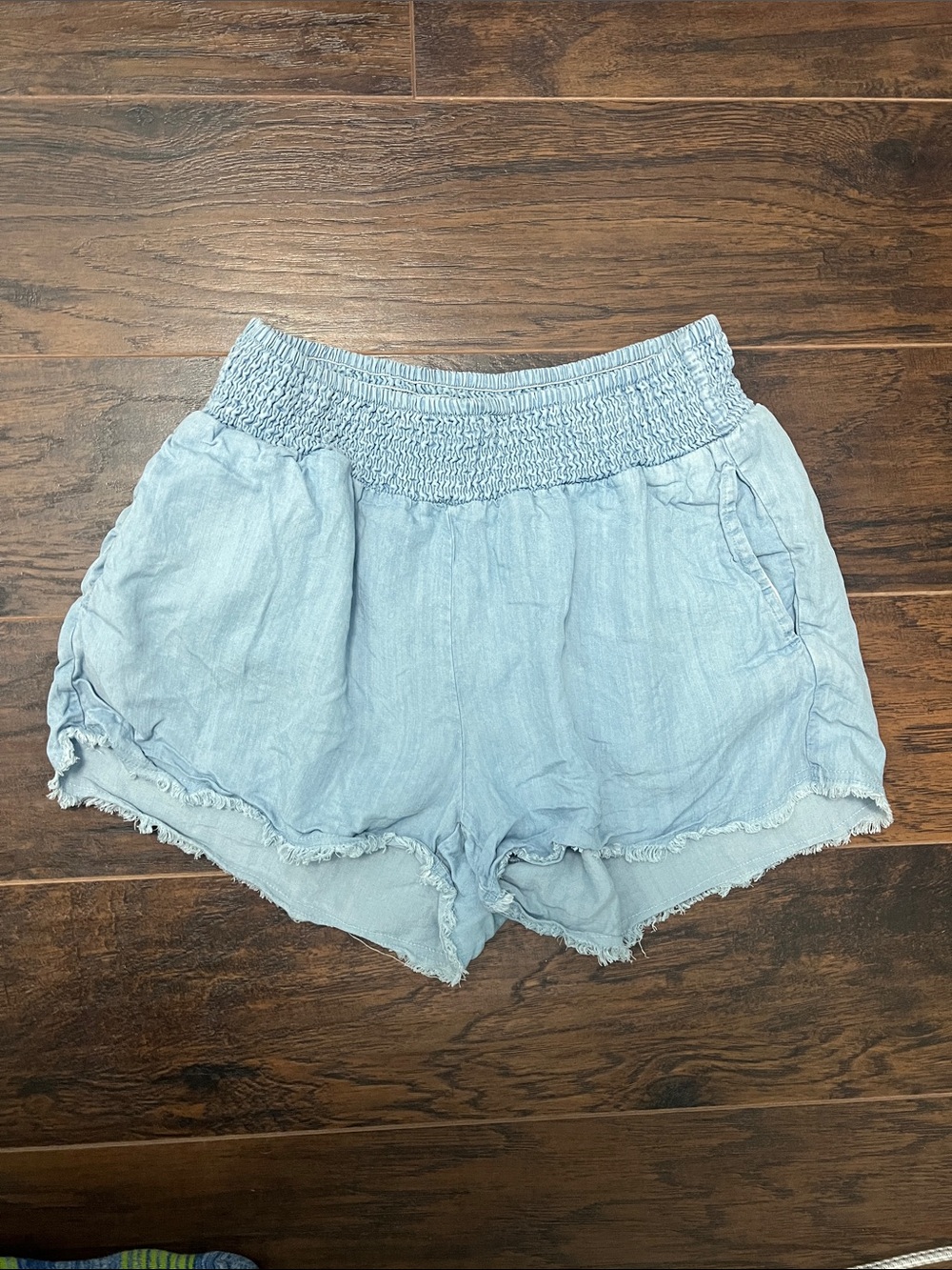 Dear John Size Medium Light Blue Smocked Waist Frayed Hem Shorts